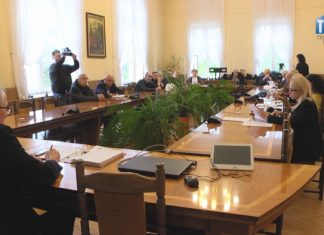 2023.04.25 – KTO ULECZY SZPITAL?