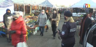 BEZPIECZNE ŚWIĘTA – POLICJANCI PRZYPOMINAJĄ O PODSTAWOWYCH ZASADACH