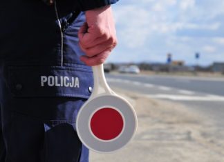 POLICJANTOM PODAWAŁ FAŁSZYWE DANE I BYŁ POSZUKIWANY