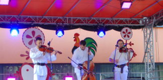 NA ODWYRTKĘ I Z PRZYTUPEM