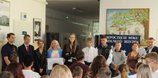 NOWY ROK SZKOLNY W POWIATOWYCH SZKOŁACH