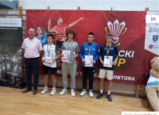 NOWA DĘBA. KRAJOWY TURNIEJ JUNIORÓW MŁODSZYCH W BADMINTONIE W WIELICZCE