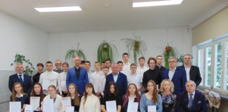 UCZNIOWIE Z GORZYC DOCENIENI