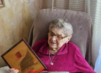 ŻYCZENIA DLA OBCHODZĄCEJ SETNE URODZINY PODPORUCZNIK AK, STANISŁAWY CEPNIK