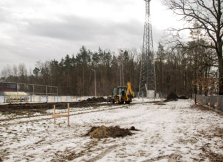 ROZPOCZYNA SIĘ BUDOWA BUDYNKU SZTANIOWEGO NA STADIONIE MIEJSKIM SOSIR W NOWEJ DĘBIE