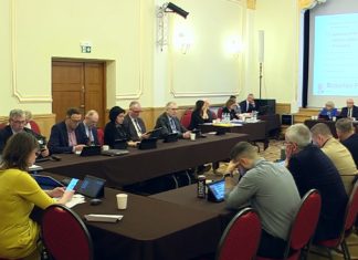 “SZÓSTKĄ” DO PRZYCHODNI