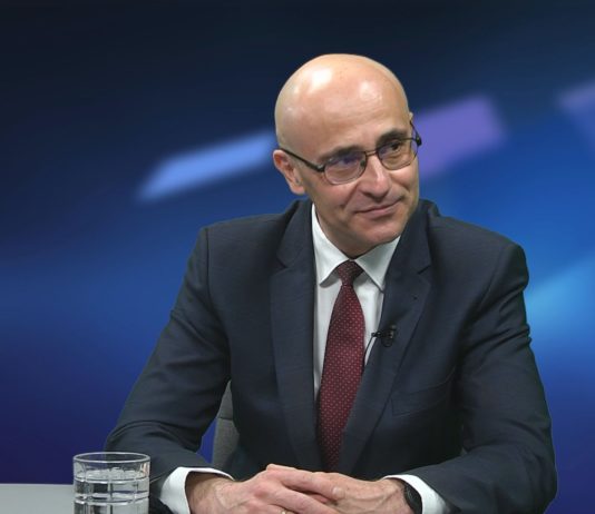PYTAMY WPROST Z DN. 8 MARCA 2024 – TOMASZ STRÓŻ
