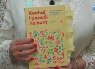 2024.03.21 – BIBLIOTEKA KSIĄŻKĘ POLECA – “KOCHAJ I POZWÓL NA BUNT”