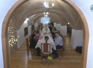 2024.03.21 – PRZY ŚWIĄTECZNYM STOLE Z WTZ