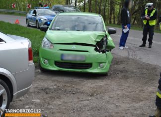 WYPADEK NA DRODZE W CHMIELOWIE