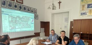 W CELU ZAPOBIEGANIA PODTOPIENIOM I ZALANIOM