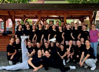 SANDOMIERZ. SUKCES FORMACJI TANECZNEJ PARADOX W LIPSKU