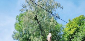 DEMONTAŻ KOLUMNY FIGURY ŚWIĘTEGO ANTONIEGO