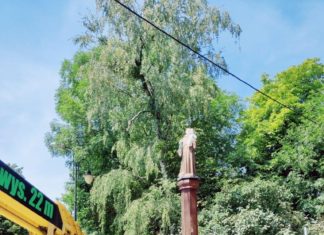 DEMONTAŻ KOLUMNY FIGURY ŚWIĘTEGO ANTONIEGO