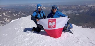 NAJPIERW MONT BLANC, TERAZ KAZBEK. TARNOBRZEŻANIE ZDOBYLI KOLEJNY MONUMENTALNY SZCZYT
