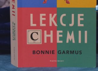 2024.10.03 – BIBLIOTEKA KSIĄŻKĘ POLECA – “LEKCJE CHEMII”