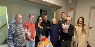 MIKOŁAJ ODWIEDZIŁ URZĄD MIASTA. PREZENTY DOSTARCZONO DO DZIECI