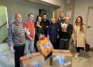 MIKOŁAJ ODWIEDZIŁ URZĄD MIASTA. PREZENTY DOSTARCZONO DO DZIECI