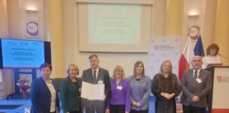 “TRÓJKA” Z KRAJOWYM CERTYFIKATEM SZKOŁY PROMUJĄCEJ ZDROWIE