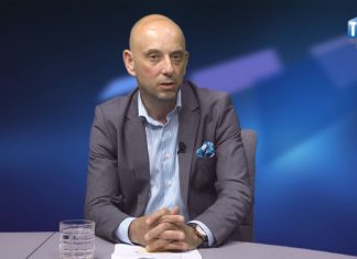 PYTAMY WPROST Z DNIA 9 MAJA 2025 – PAWEŁ BARTOSZEK