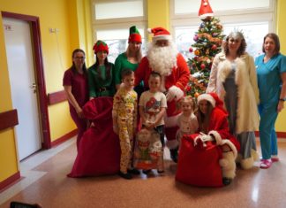 BRYGADA BAJKOWYCH ANIMATORÓW ODWIEDZIŁA DZIECI W TARNOBRZESKIM SZPITALU