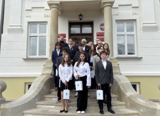 OŚMIU WSPANIAŁYCH TARNOBRZEGA