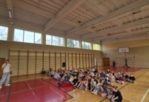 “TAŃCZMY RAZEM” – ZACHĘCAJĄ DO AKTYWNOŚCI TANECZNEJ