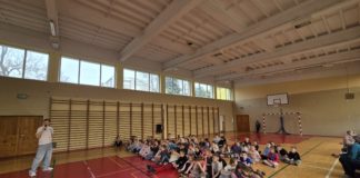 “TAŃCZMY RAZEM” – ZACHĘCAJĄ DO AKTYWNOŚCI TANECZNEJ