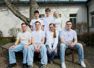 “TAŃCZMY RAZEM”